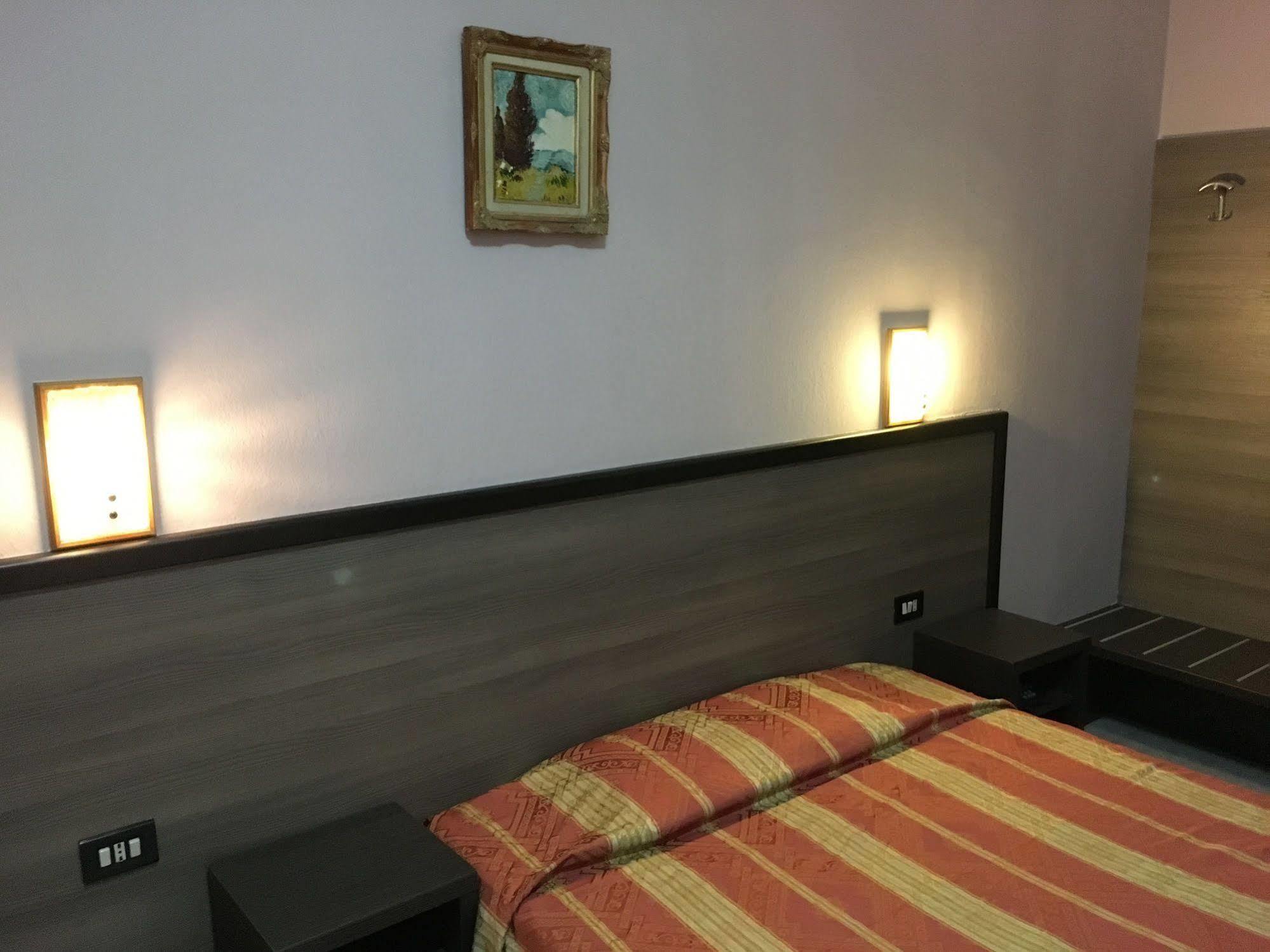 Hotel Salus Milano Dış mekan fotoğraf